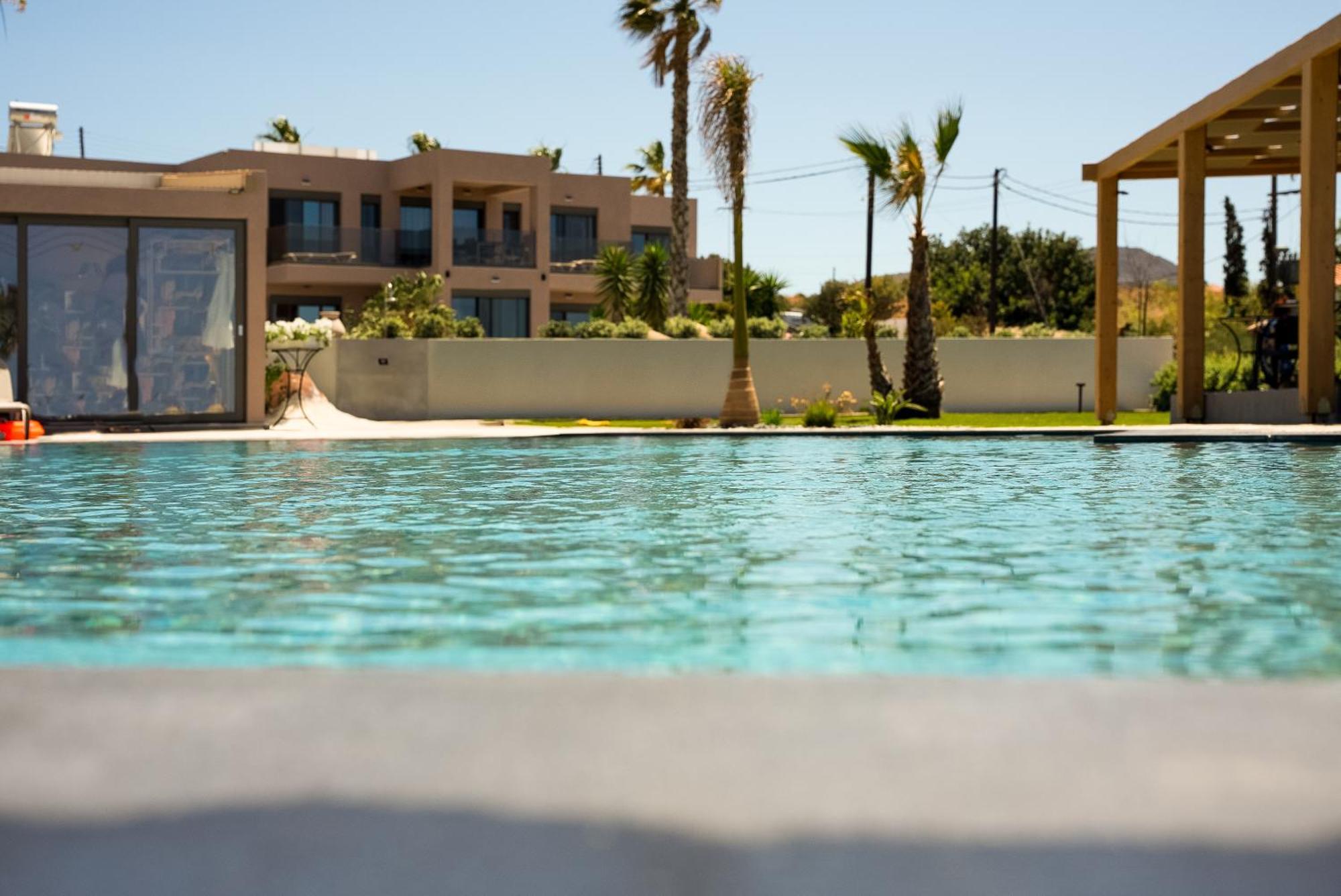 La Reve Luxury Apartments ヘルソニソス エクステリア 写真